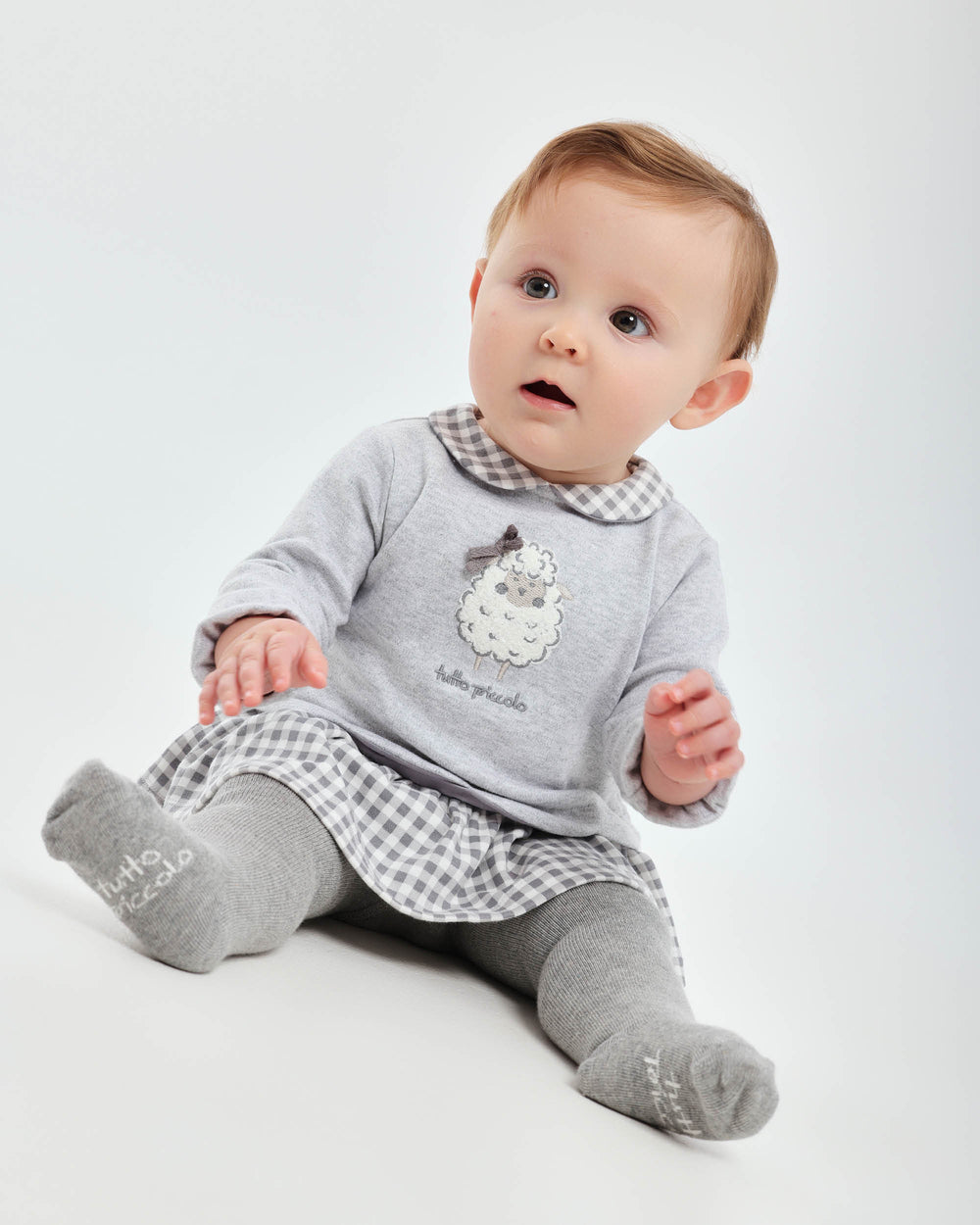 VESTIDO GRIS CON LEOTARDOS