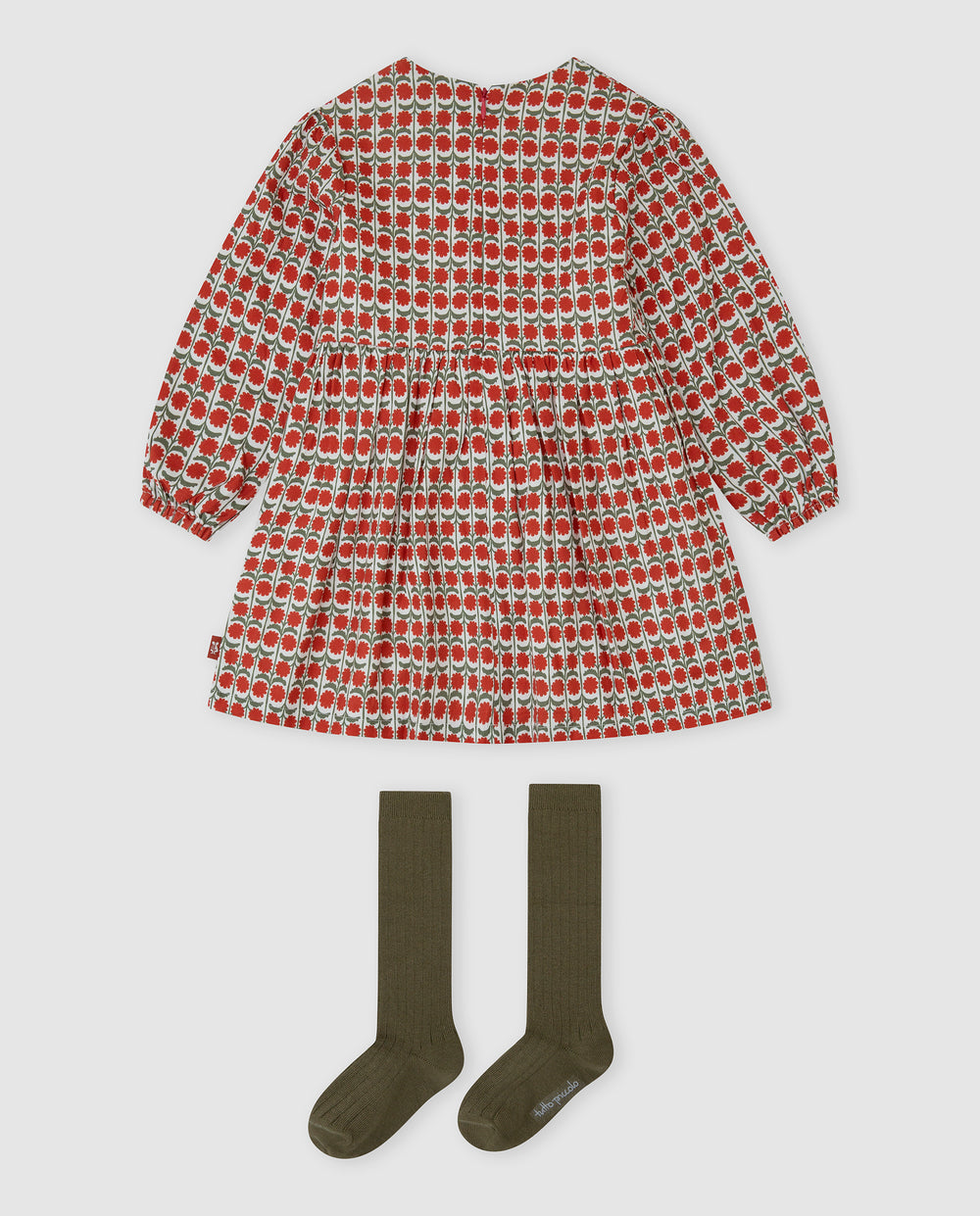 VESTIDO ROJO CENEFA CON CALCETINES