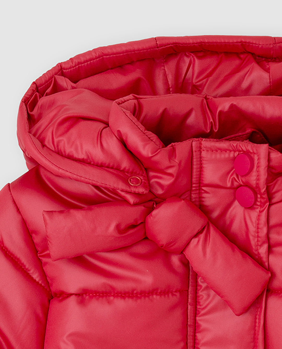 PARKA CON CAPUCHA ACOLCHADA CARMÍN
