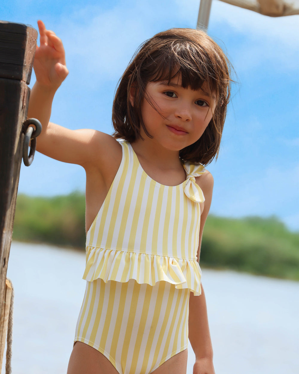 TRAJE DE BAÑO AMARILLO