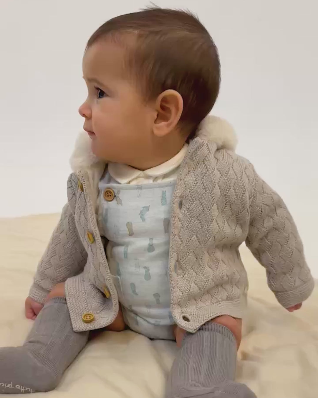 TAUPE KNITTED HOODED JACKET