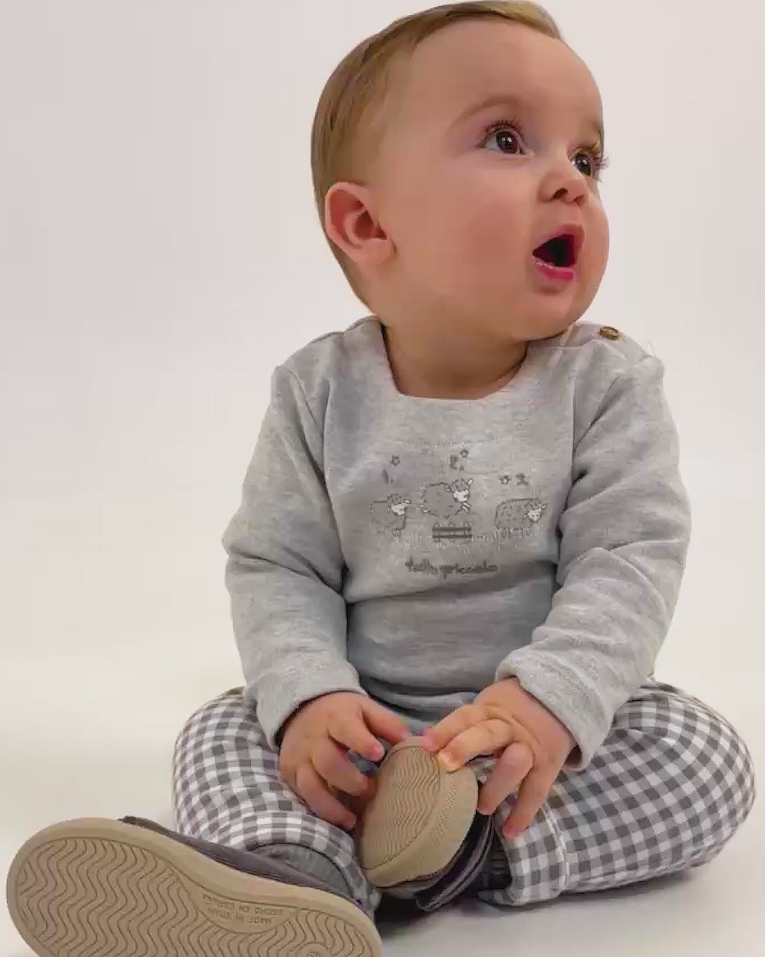 GREY LAMB TWO PIECES SET