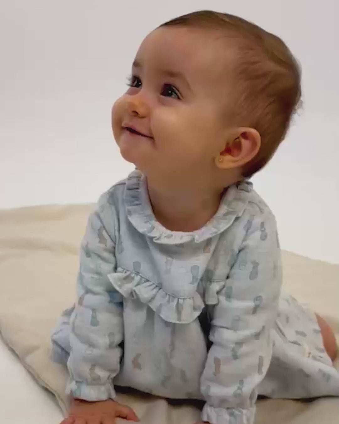 ABITO PORCELLANA CONIGLIETTI CON CALZINI