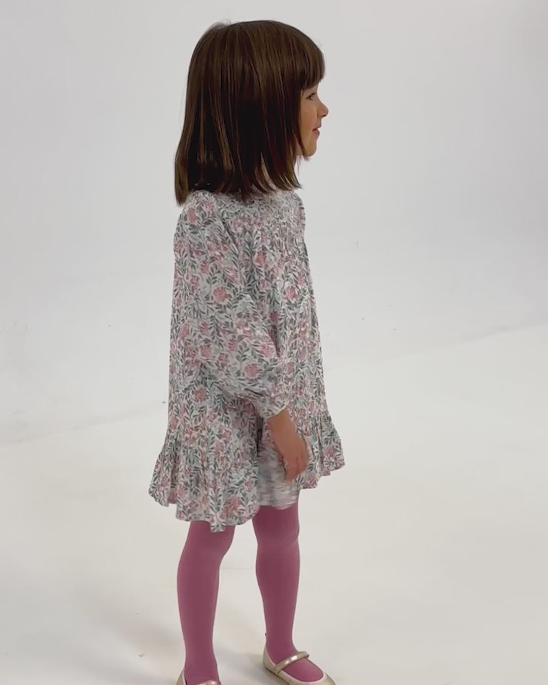 ABITO GRIGIO A FIORI CON COLLANT