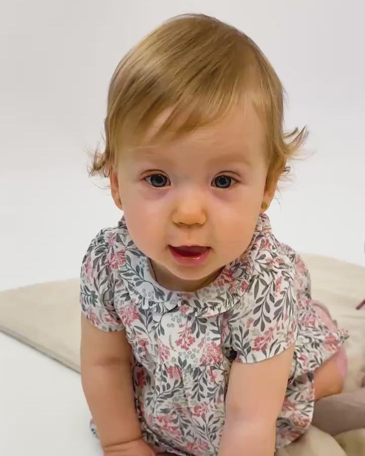 ABITO CON PANTALONCINI GRIGIO FIORI NEONATO